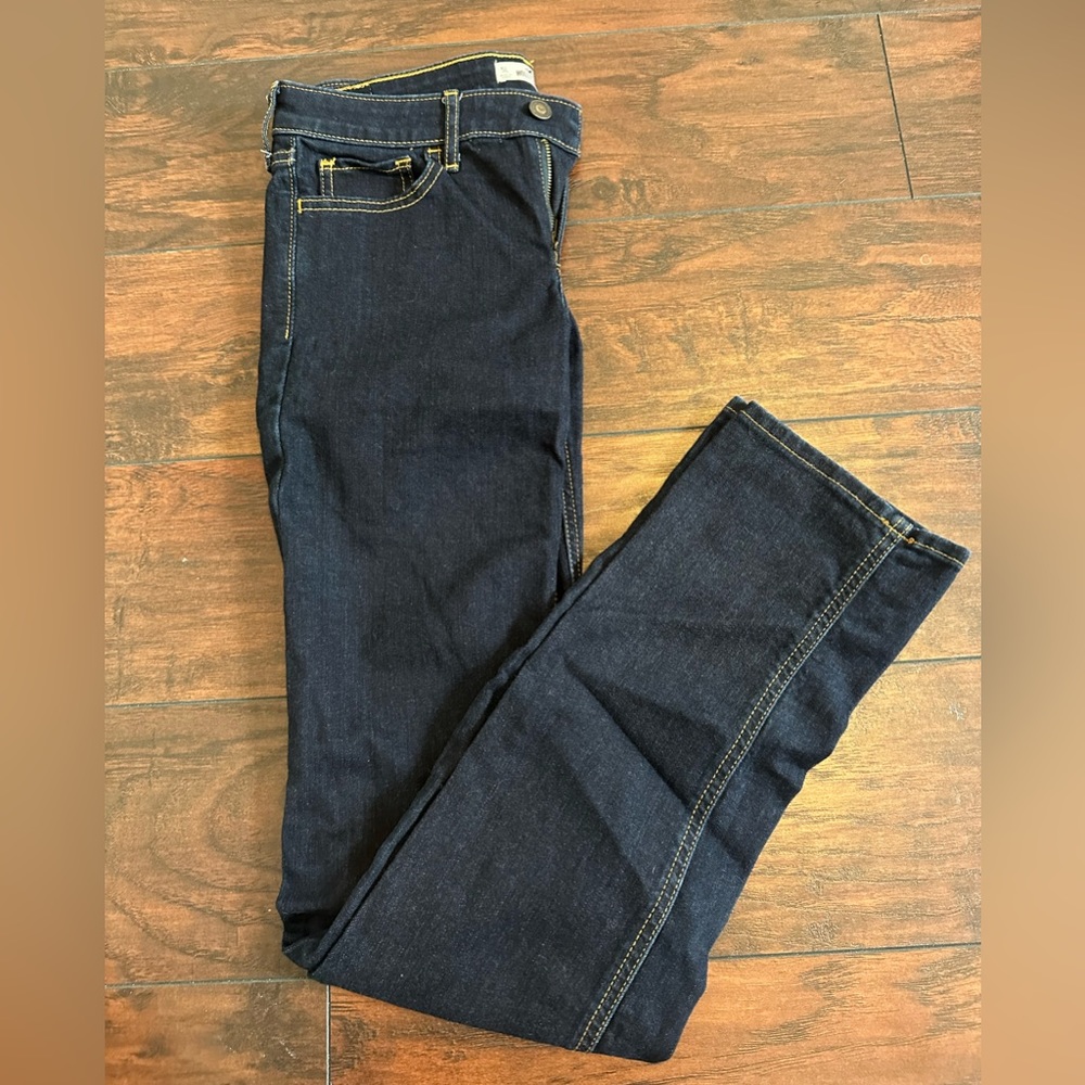 5 Hollister Straight Jeans